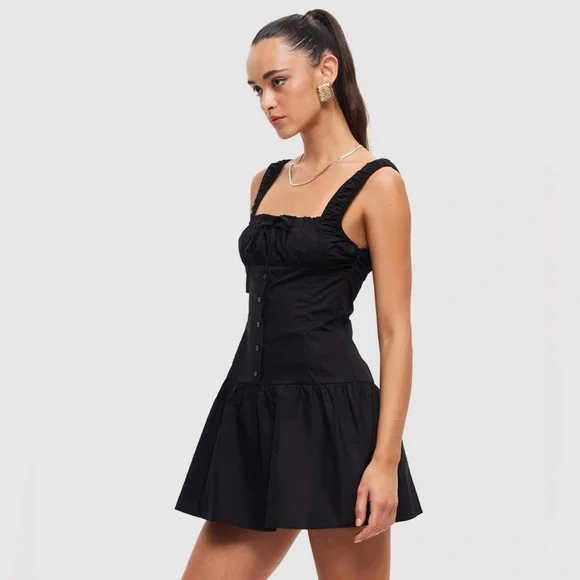 Lioness- Heart Shape Mini Dress | ONYX B15 - Picture 1 of 8